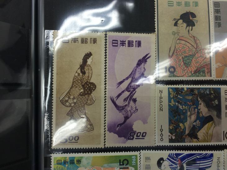 切手はアルバムのままお持ち込みください