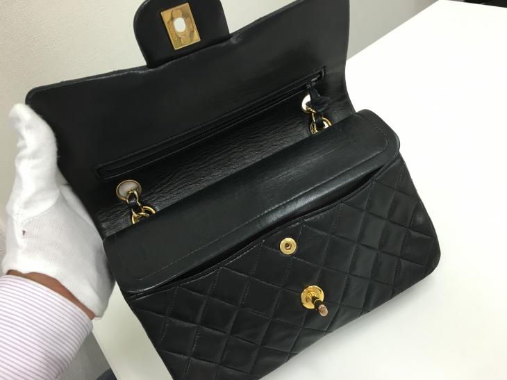 ブランド品の買取相場は少し下がっております